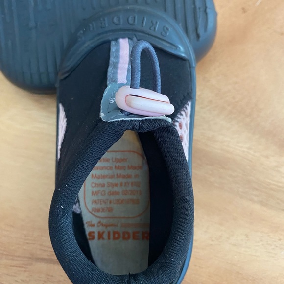 3 for $ 15 Skidders Girl's Skidproof
Sun Grip Water Shoes - Picture 2 of 7